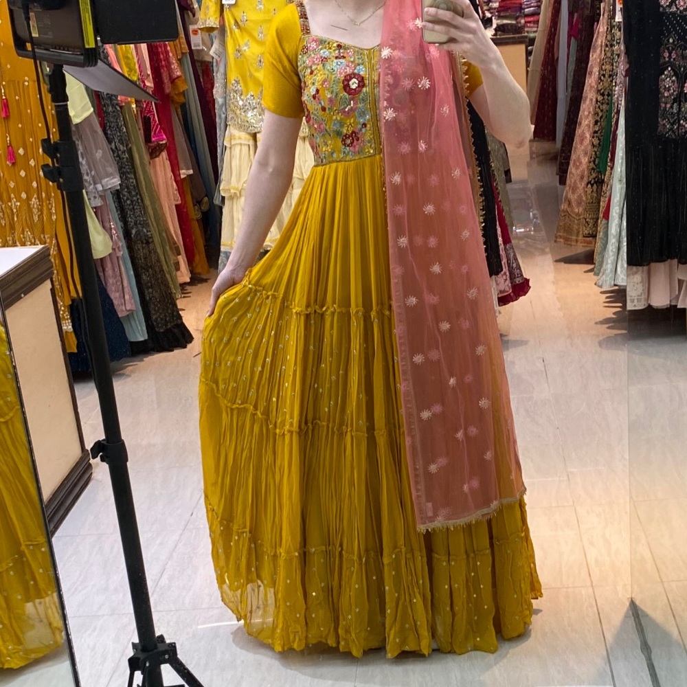 ✨Roop Sari Yellow Haldi Dress with floral embroidery✨